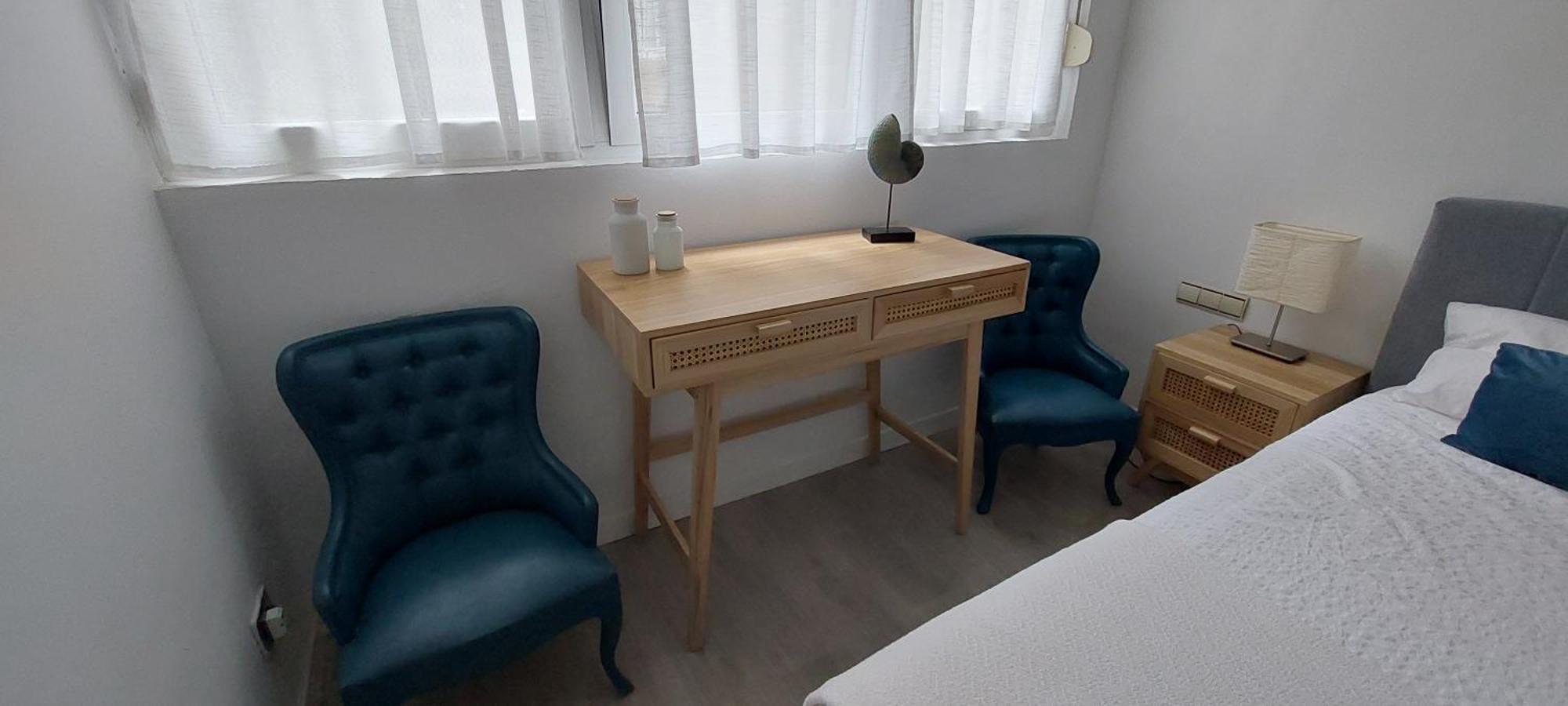 Con Piscina, Parking Y Terraza Apartment
