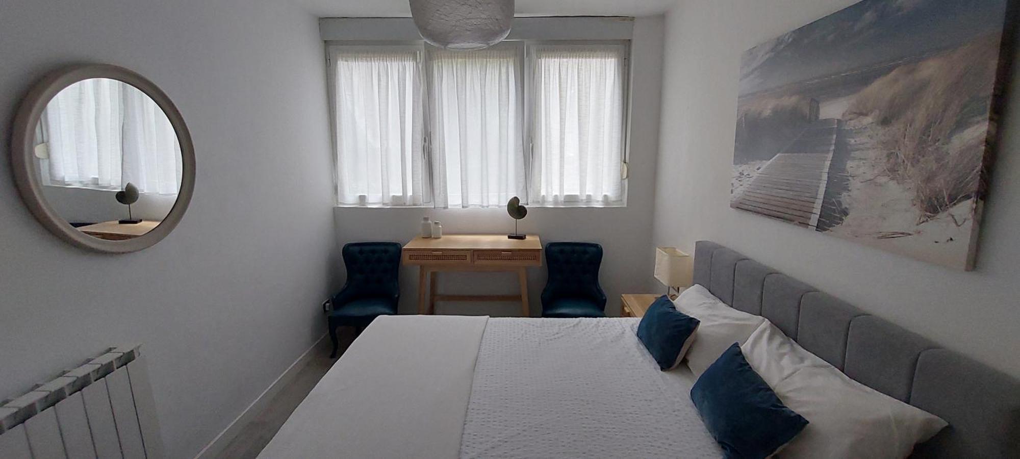 Apartment Con Piscina, Parking Y Terraza *