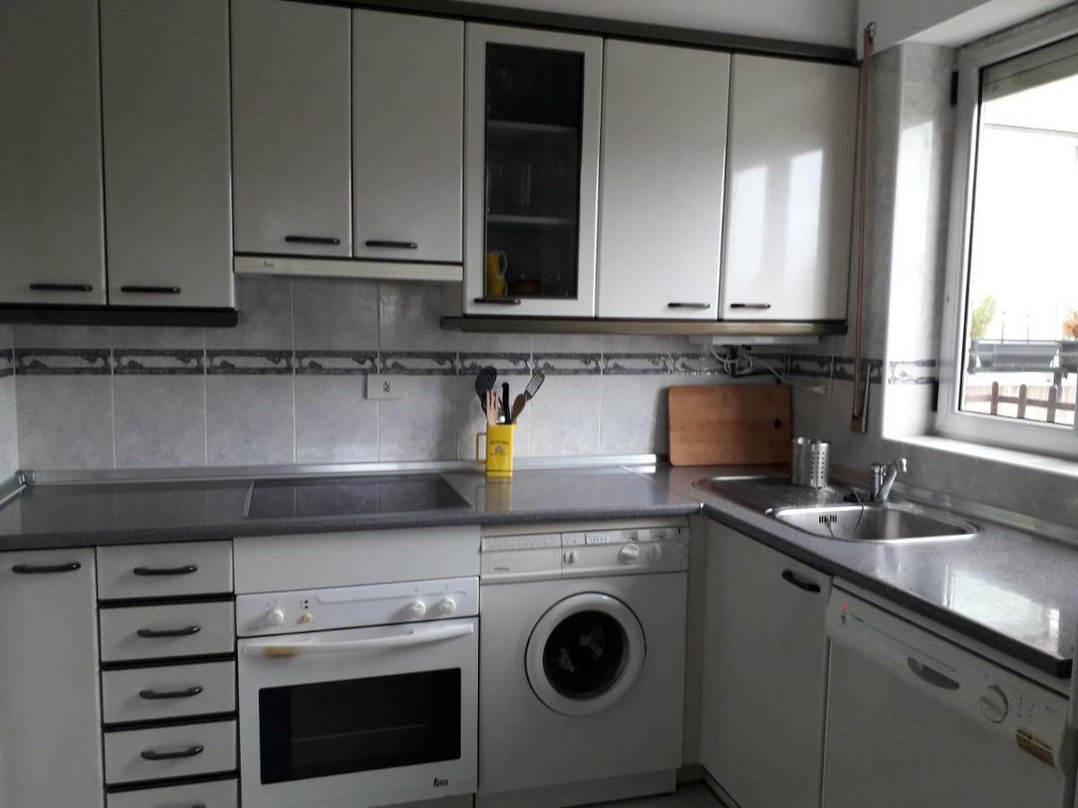 Con Piscina, Parking Y Terraza Apartment